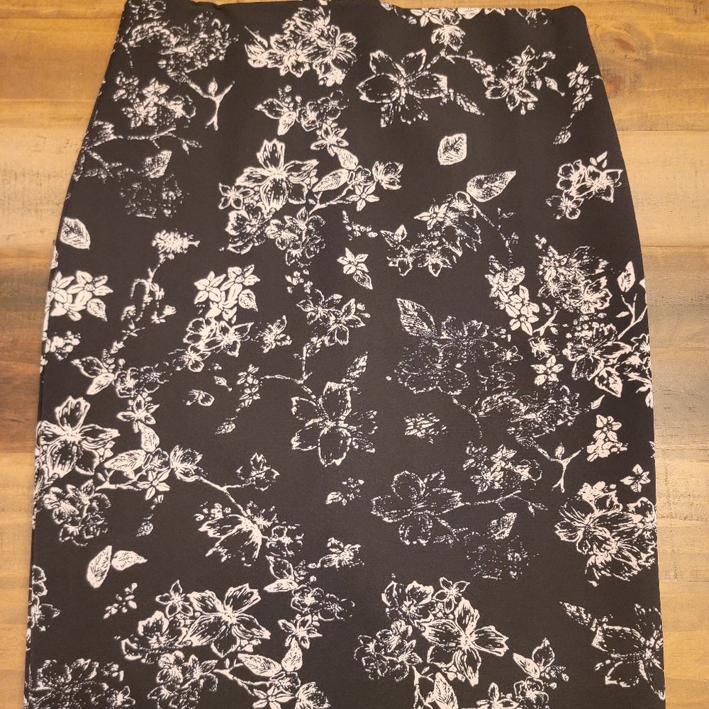Philosophy Pencil Skirt - Size 4